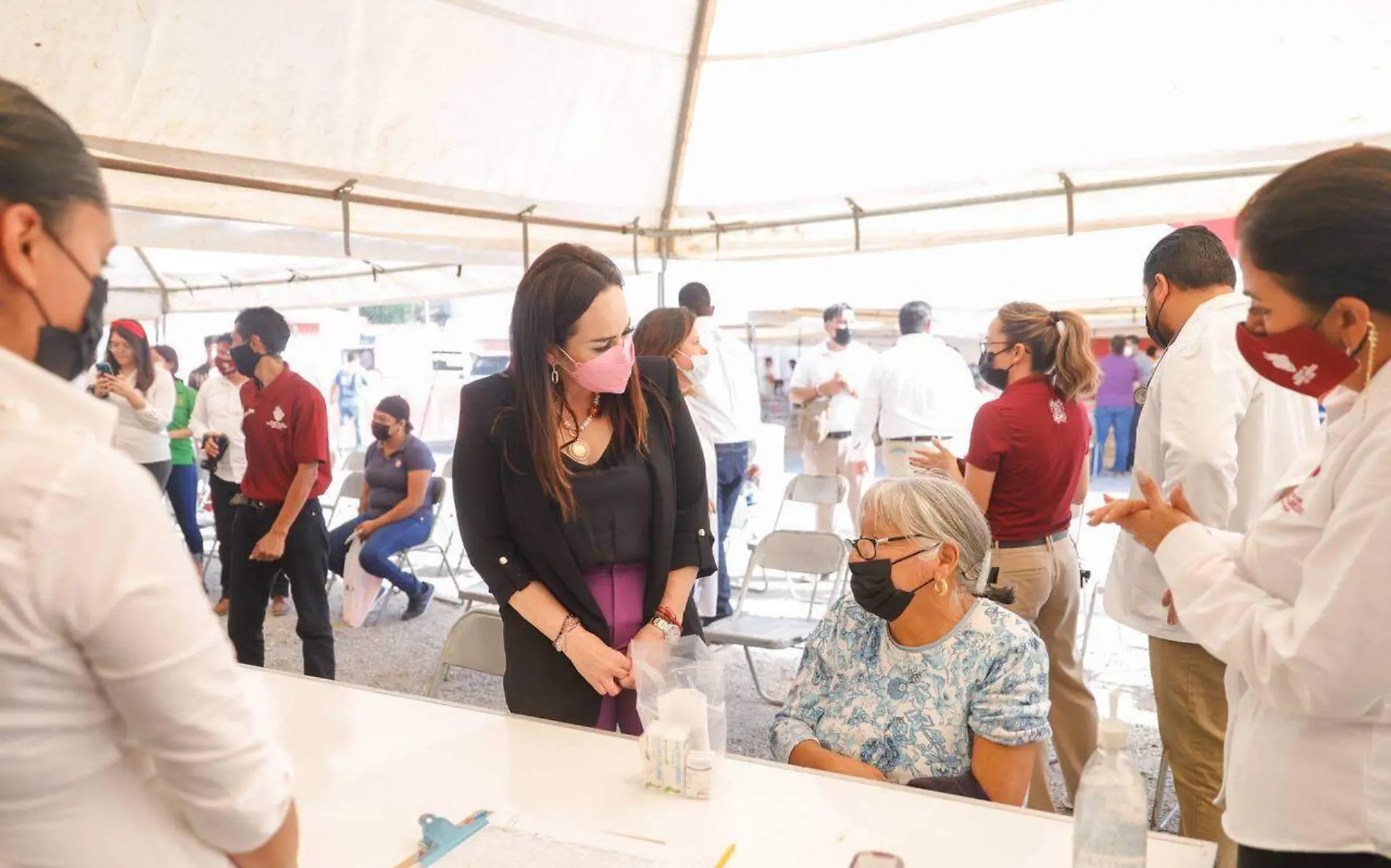 Más de 2 mil personas reciben atención médica gratuita en Nuevo Laredo Gobierno de NLD (2)